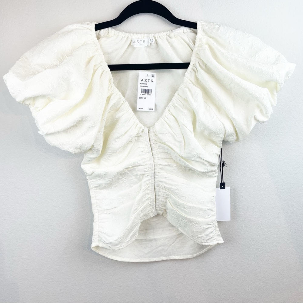 ASTR Tameka Textured Ruched Puff Sleeve Top